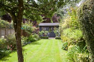 Garden Studio - click for photo gallery